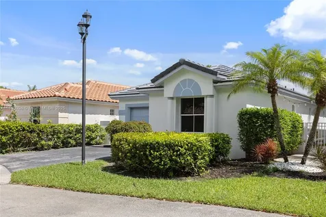 7572 NW 3rd Street Plantation FL 33317