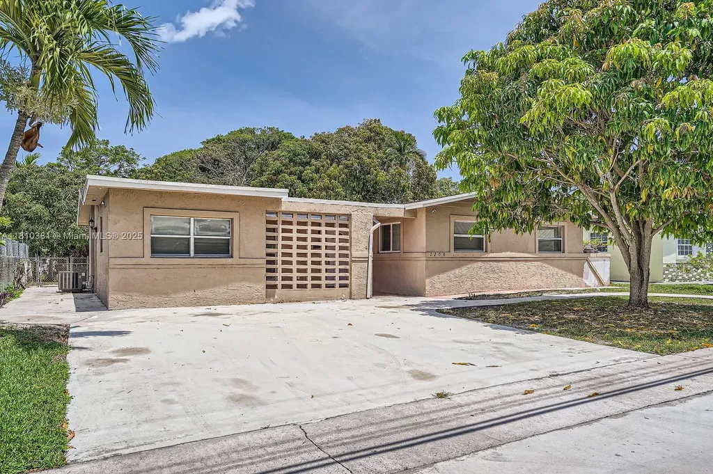 2200 NW 42nd Avenue Lauderhill FL 33313