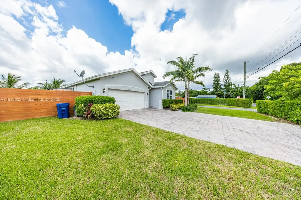 30600 SW 193rd Avenue Homestead FL 33030