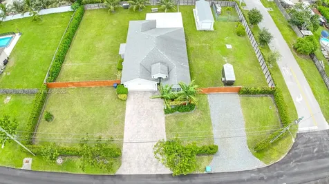 30600 SW 193rd Avenue Homestead FL 33030