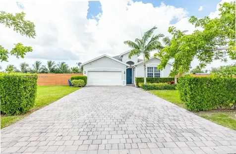 30600 SW 193rd Avenue Homestead FL 33030