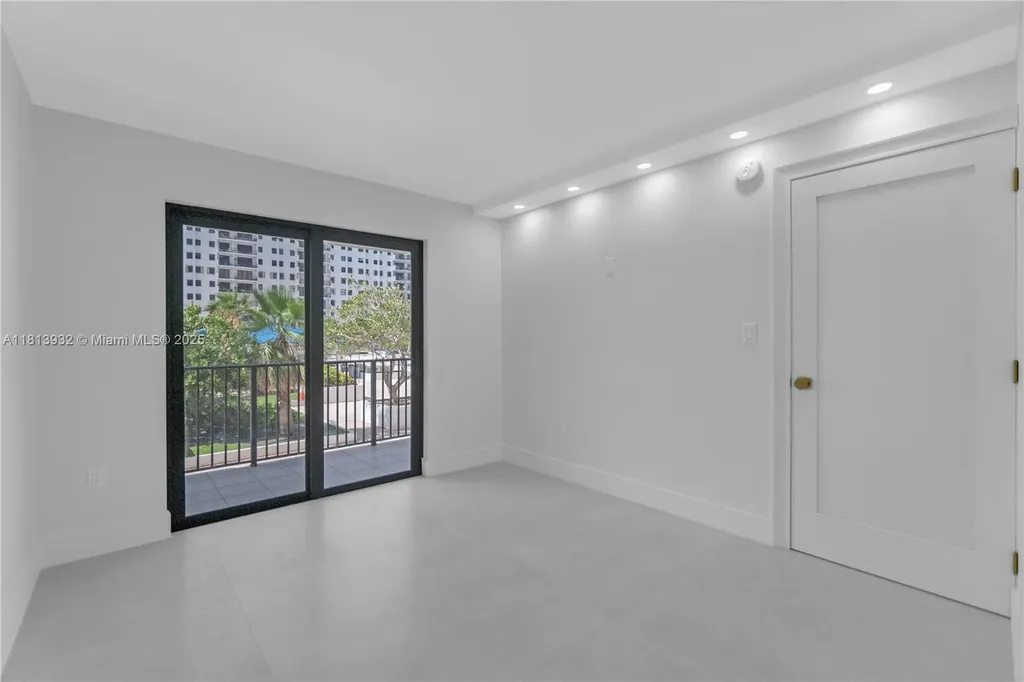 1201 S Ocean Drive Hollywood FL 33019