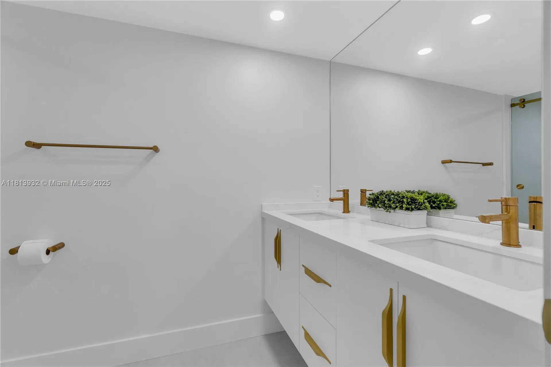 1201 S Ocean Drive Hollywood FL 33019