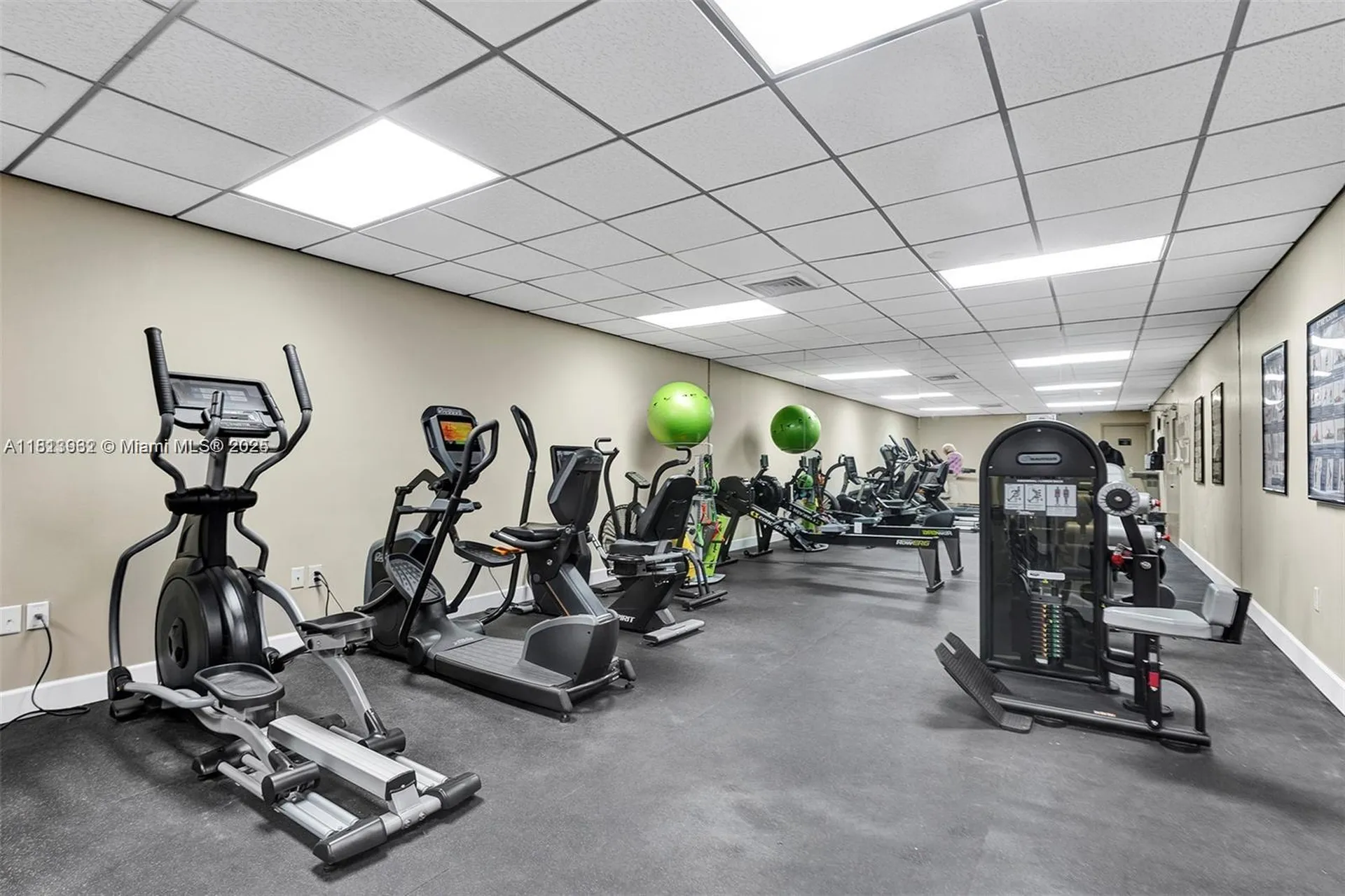 1201 S Ocean Drive Hollywood FL 33019