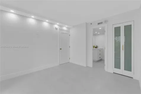 1201 S Ocean Drive Hollywood FL 33019