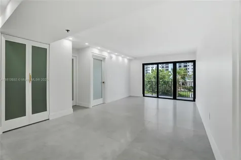1201 S Ocean Drive Hollywood FL 33019