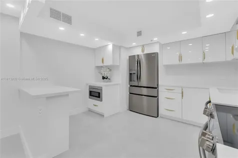 1201 S Ocean Drive Hollywood FL 33019