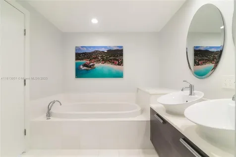 2950 NE 188th Street Aventura FL 33180