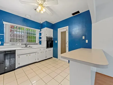 12480 Keystone Island Drive North Miami FL 33181
