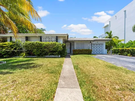 12480 Keystone Island Drive North Miami FL 33181