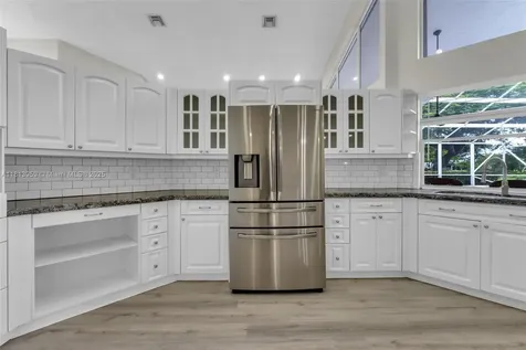 9935 NW 49th Place Coral Springs FL 33076