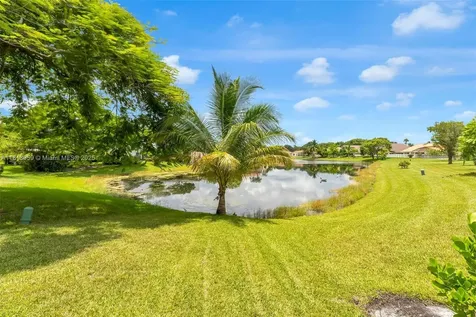 9935 NW 49th Place Coral Springs FL 33076