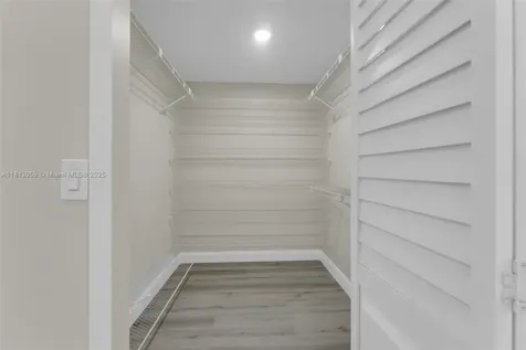 9935 NW 49th Place Coral Springs FL 33076