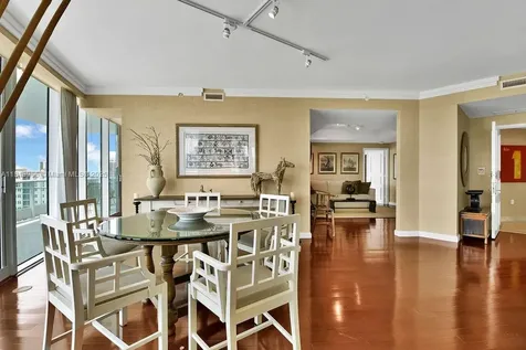 19955 NE 38th Court Aventura FL 33180