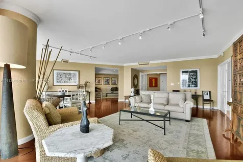 19955 NE 38th Court Aventura FL 33180