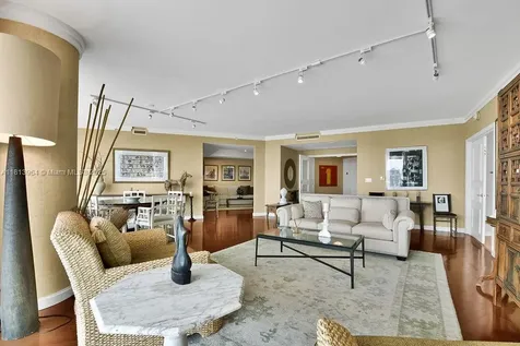 19955 NE 38th Court Aventura FL 33180