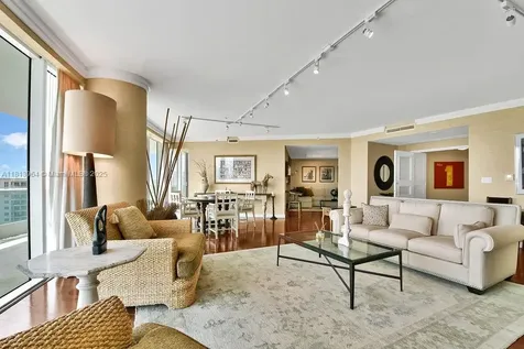 19955 NE 38th Court Aventura FL 33180