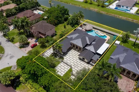 19686 SW 130th Avenue Road Miami FL 33177