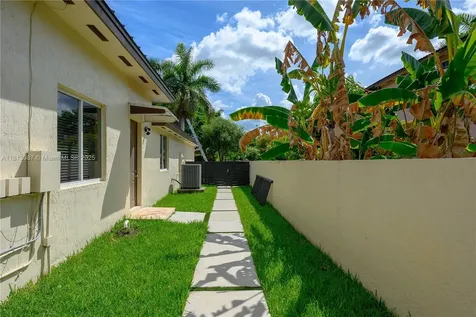 19686 SW 130th Avenue Road Miami FL 33177
