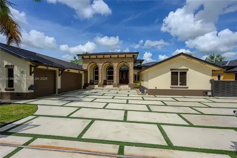 19686 SW 130th Avenue Road Miami FL 33177