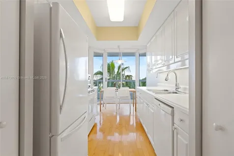 21205 Yacht Club Drive Aventura FL 33180