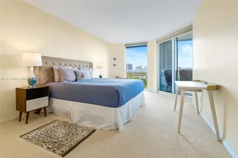 21205 Yacht Club Drive Aventura FL 33180