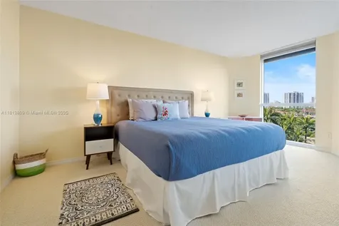 21205 Yacht Club Drive Aventura FL 33180