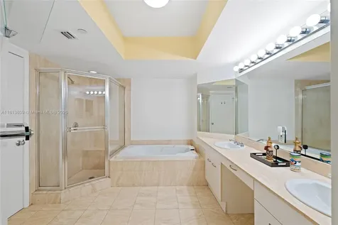 21205 Yacht Club Drive Aventura FL 33180