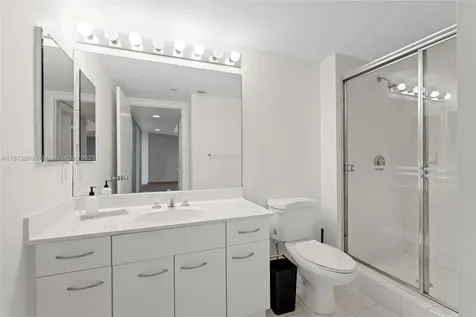 21205 Yacht Club Drive Aventura FL 33180