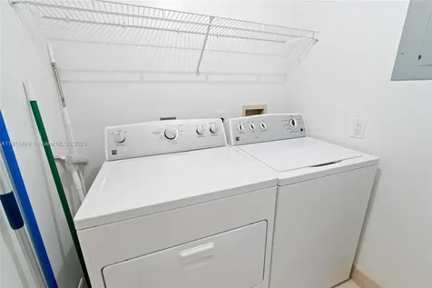 21205 Yacht Club Drive Aventura FL 33180