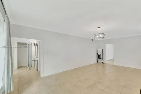 276 NE 90th Street El Portal FL 33138
