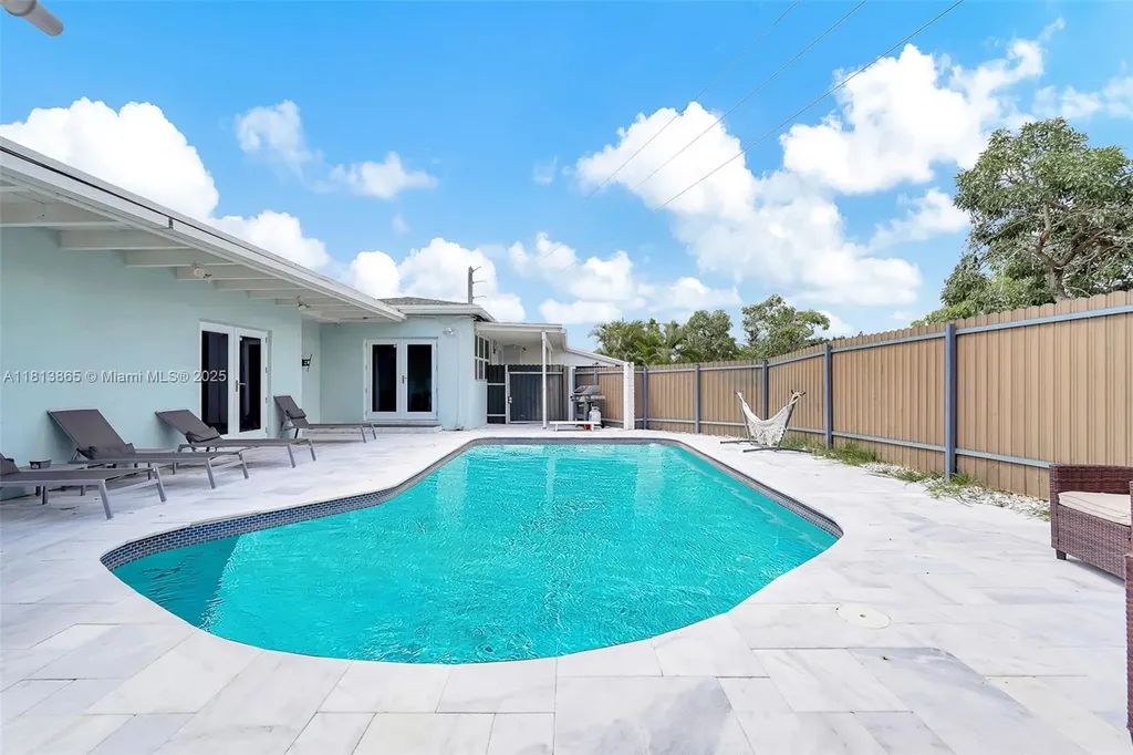 1013 S 24th Avenue Hollywood FL 33020