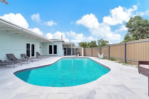 1013 S 24th Avenue Hollywood FL 33020
