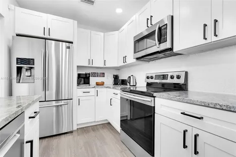 1013 S 24th Avenue Hollywood FL 33020