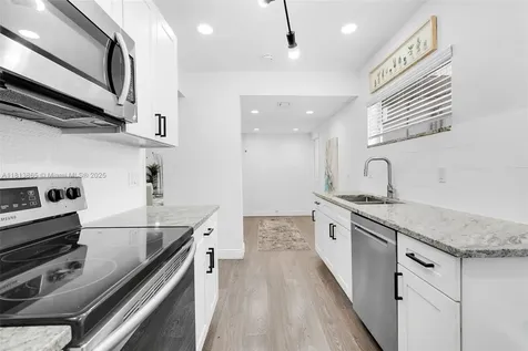 1013 S 24th Avenue Hollywood FL 33020