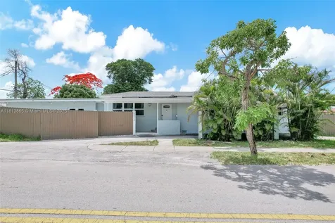 1013 S 24th Avenue Hollywood FL 33020