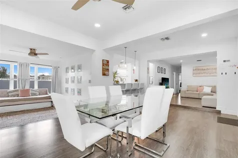 1013 S 24th Avenue Hollywood FL 33020