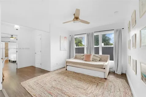 1013 S 24th Avenue Hollywood FL 33020