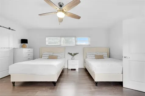 1013 S 24th Avenue Hollywood FL 33020