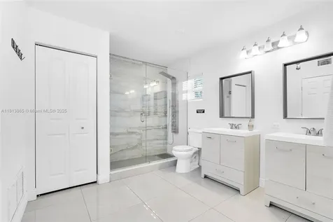 1013 S 24th Avenue Hollywood FL 33020