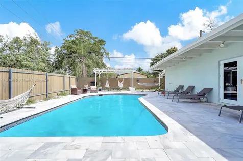 1013 S 24th Avenue Hollywood FL 33020