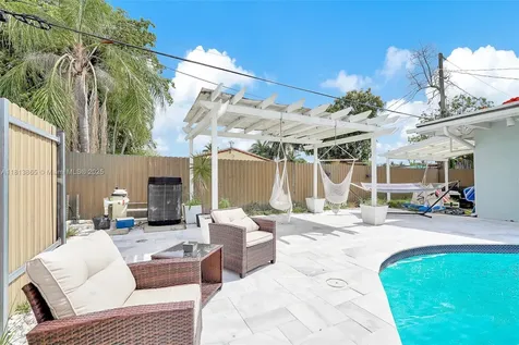 1013 S 24th Avenue Hollywood FL 33020
