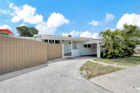 1013 S 24th Avenue Hollywood FL 33020