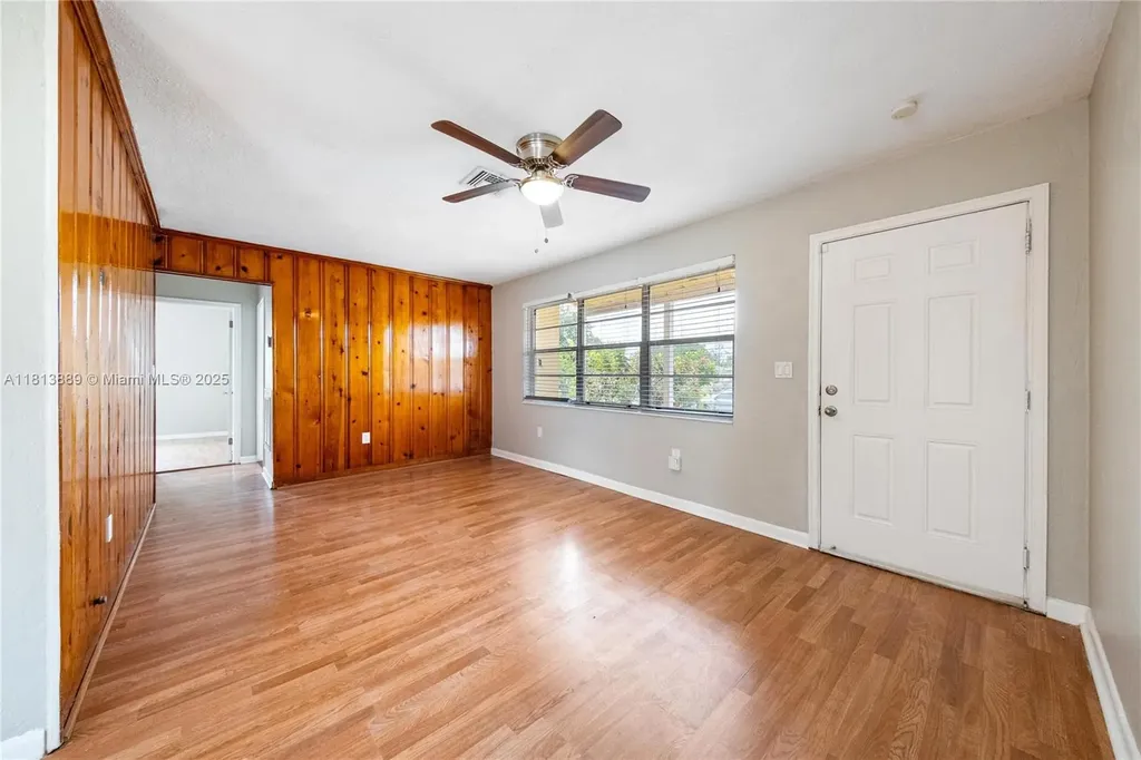 2431 Rodman Street Hollywood FL 33020