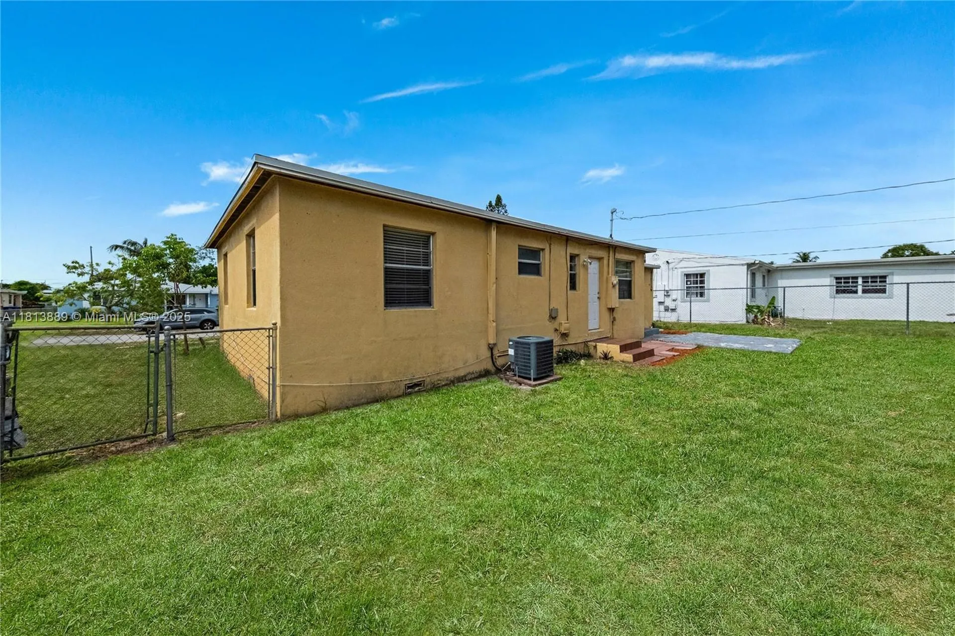 2431 Rodman Street Hollywood FL 33020