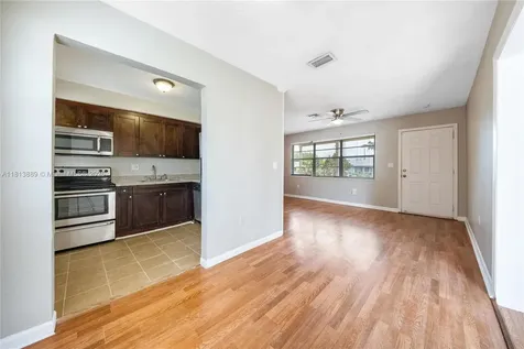 2431 Rodman Street Hollywood FL 33020