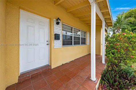 2431 Rodman Street Hollywood FL 33020