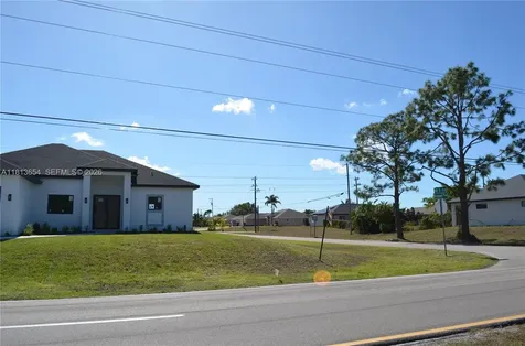 1728 Kismet Parkway W Cape Coral FL 33993