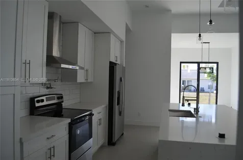 1728 Kismet Parkway W Cape Coral FL 33993