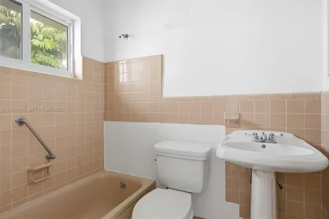 13105 NE Ixora Court North Miami FL 33181